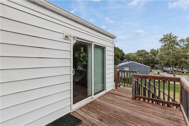 18210 E 17th St North Court, Independence, MO 64058