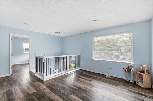 18210 E 17th St North Court, Independence, MO 64058