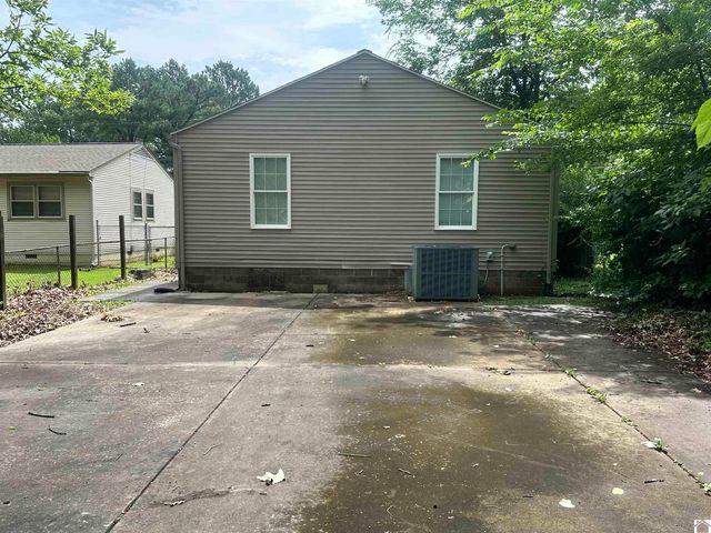 911 N 24th St., Paducah, KY 42001