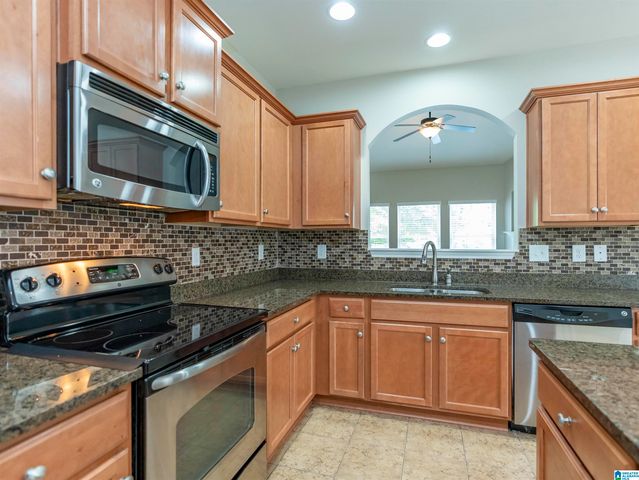 291 CREEKSIDE LANE, Pelham, AL 35124