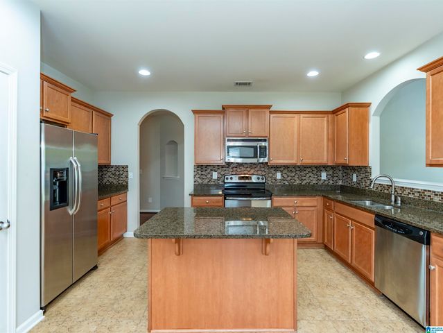 291 CREEKSIDE LANE, Pelham, AL 35124