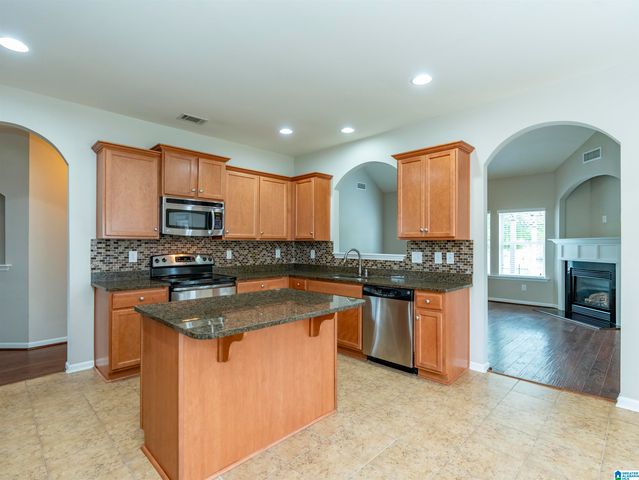 291 CREEKSIDE LANE, Pelham, AL 35124