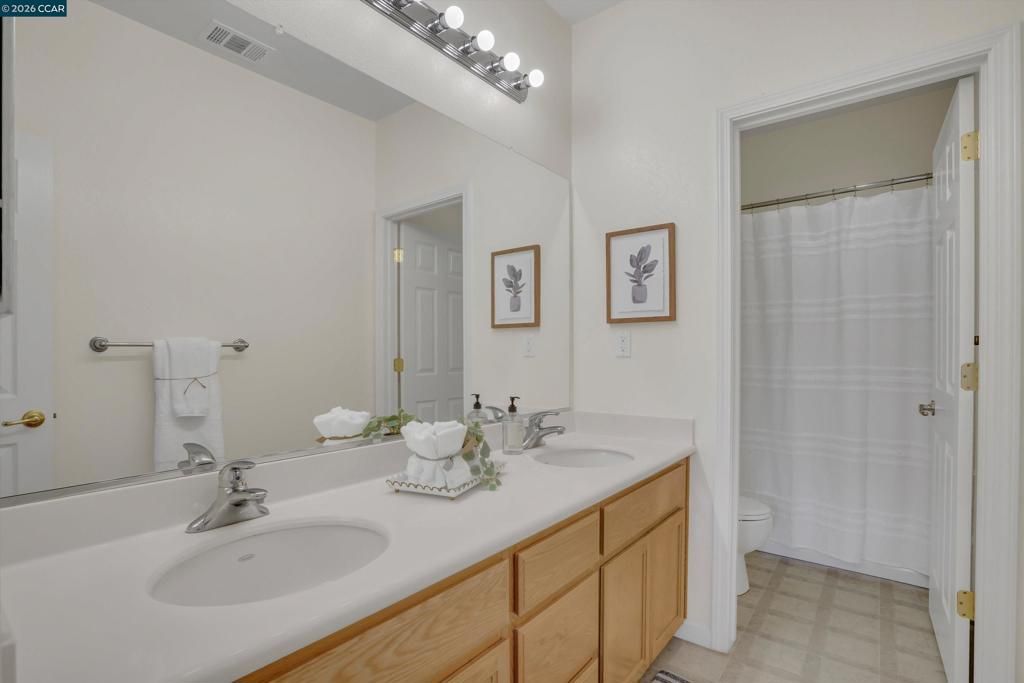 Image 24 of property listing at 402 Madera St, Brentwood, CA 94513