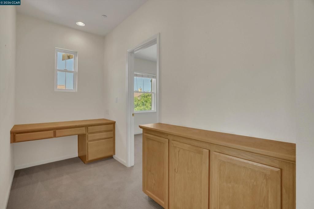 Image 27 of property listing at 402 Madera St, Brentwood, CA 94513
