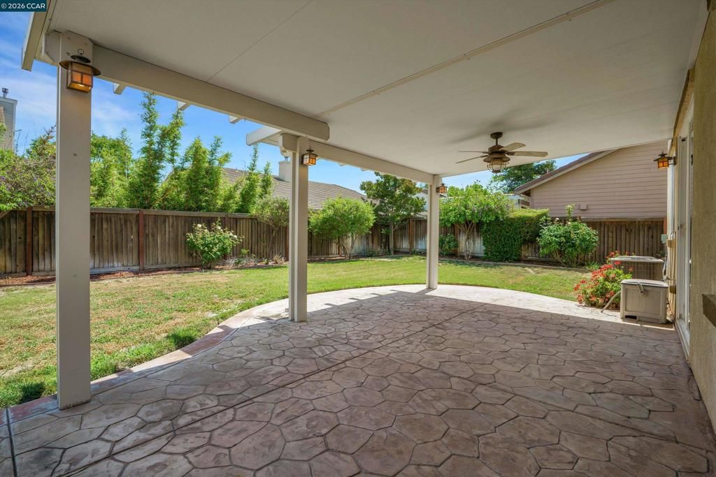 Image 34 of property listing at 402 Madera St, Brentwood, CA 94513
