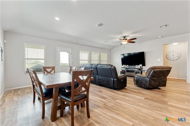 2946 Daisy Meadow, New Braunfels, TX 78130