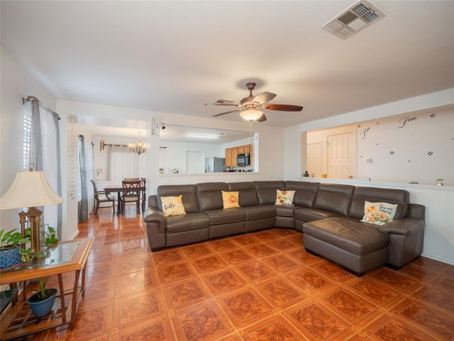 13124 Dearbonne DR, Del Valle, TX 78617