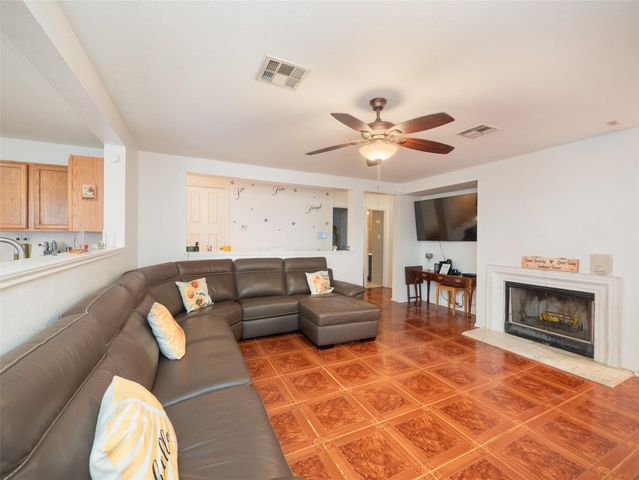 13124 Dearbonne DR, Del Valle, TX 78617