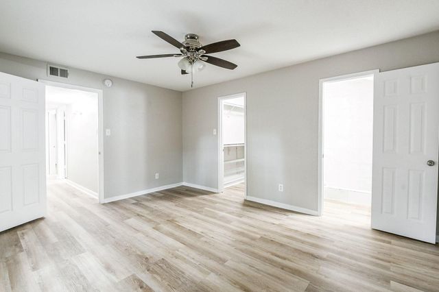 2585 Marilee Lane 3, Houston, TX 77057