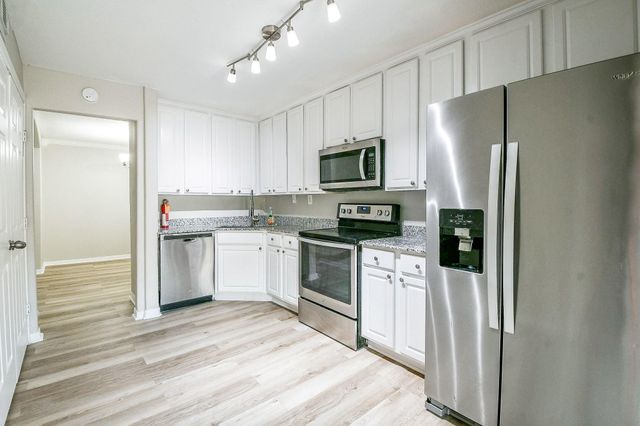 2585 Marilee Lane 3, Houston, TX 77057