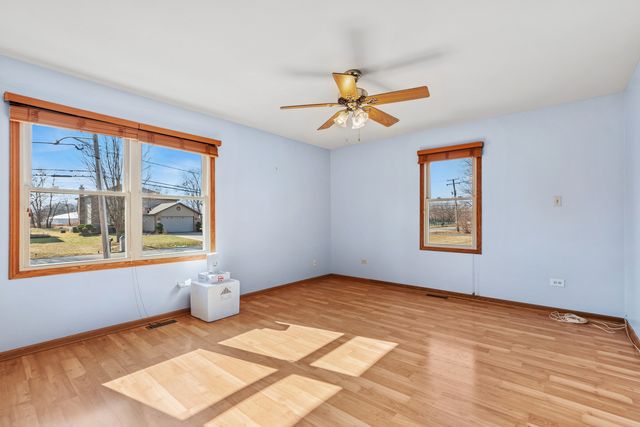 3900 W 155th Street, Markham, IL 60428