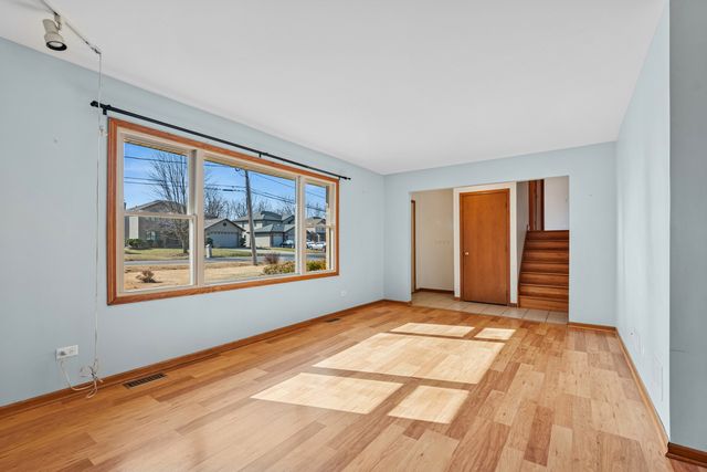 3900 W 155th Street, Markham, IL 60428