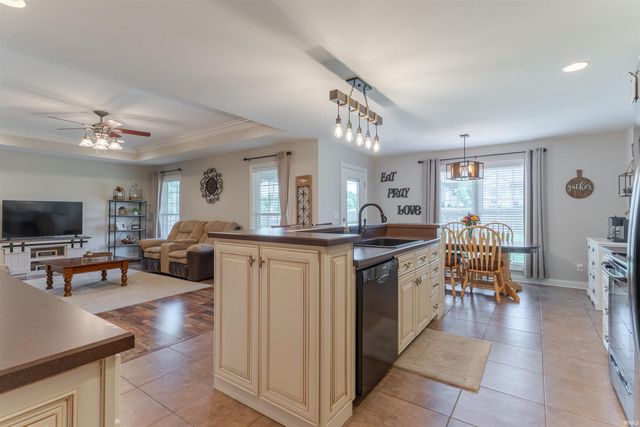 4544 Elm Drive, Newburgh, IN 47630