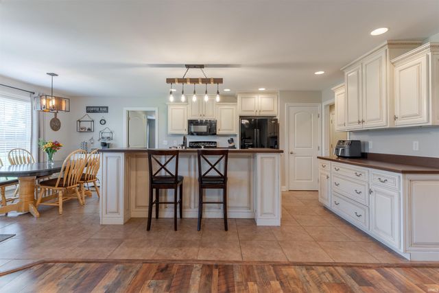 4544 Elm Drive, Newburgh, IN 47630