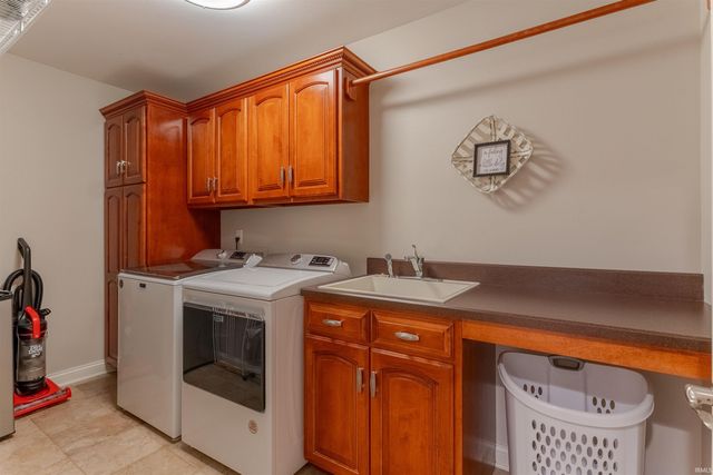 4544 Elm Drive, Newburgh, IN 47630
