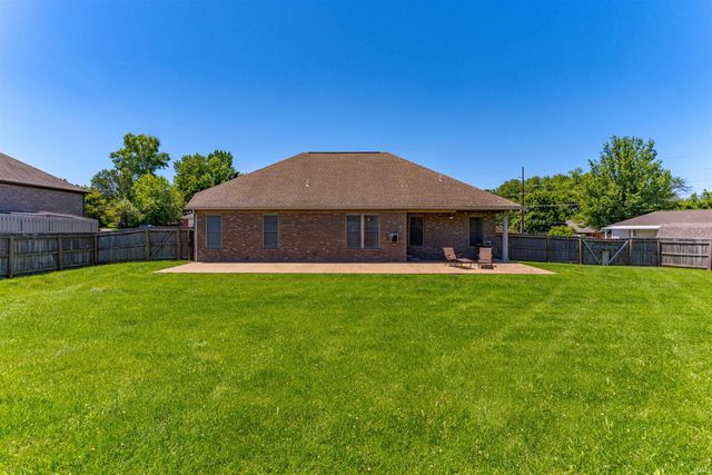 4544 Elm Drive, Newburgh, IN 47630