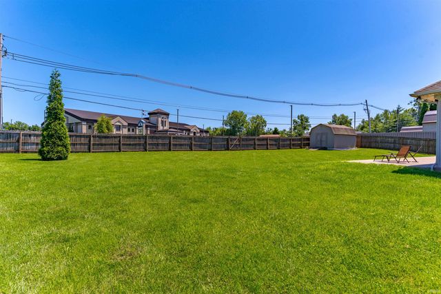 4544 Elm Drive, Newburgh, IN 47630
