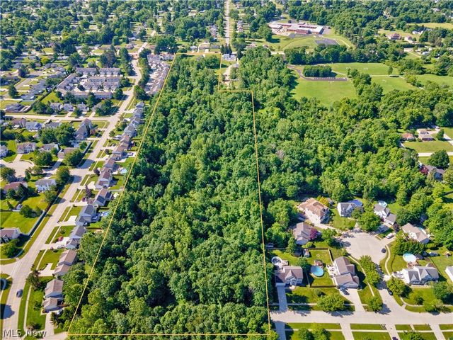 3841 Laurel Road, Brunswick, OH 44212