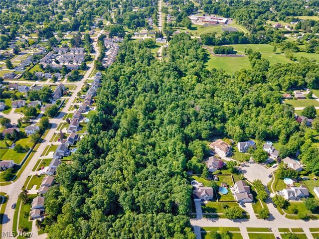 3841 Laurel Road, Brunswick, OH 44212