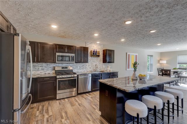 3841 Laurel Road, Brunswick, OH 44212