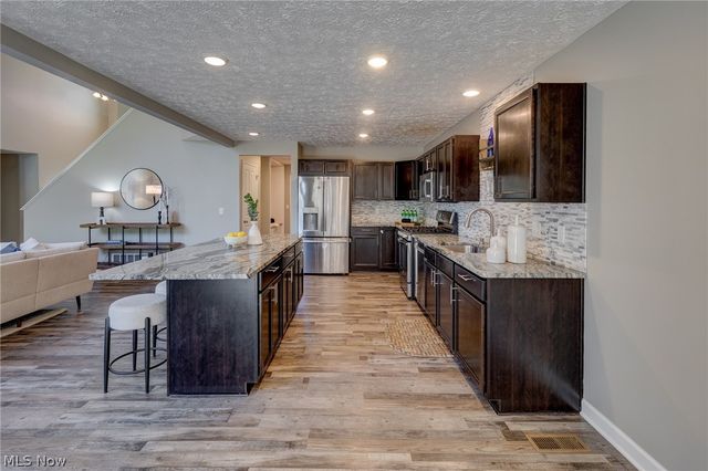 3841 Laurel Road, Brunswick, OH 44212