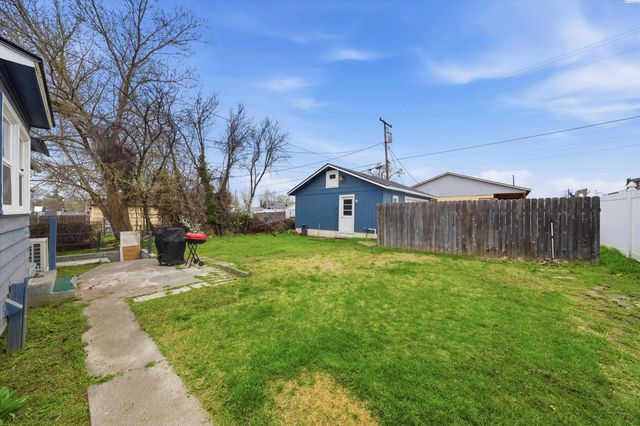 14 E 5th Ave, Kennewick, WA 99336