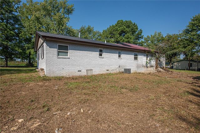 10886 S Jackson Highway, Lincoln, AR 72744