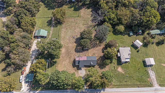 10886 S Jackson Highway, Lincoln, AR 72744