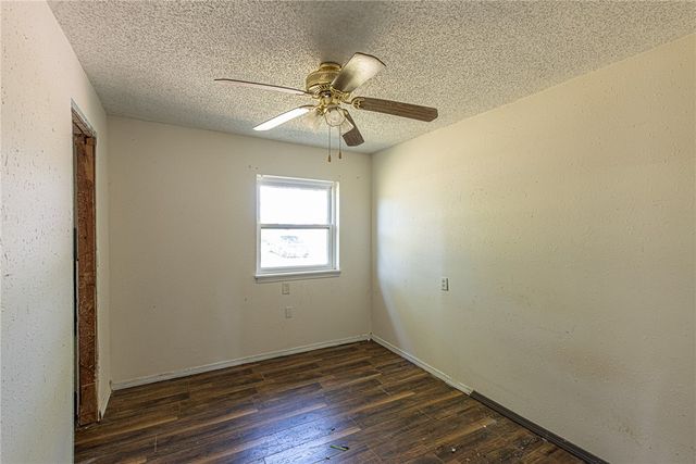 10886 S Jackson Highway, Lincoln, AR 72744