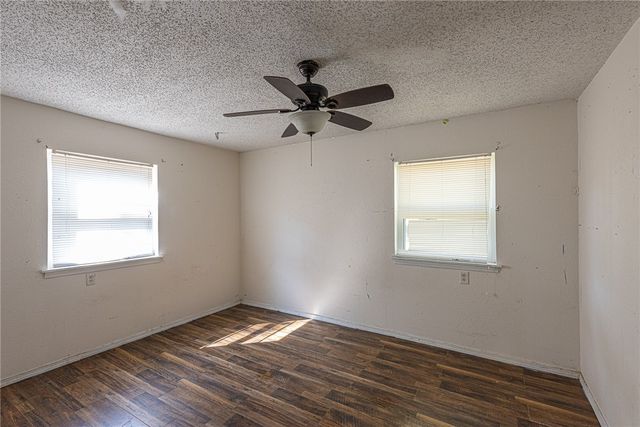 10886 S Jackson Highway, Lincoln, AR 72744