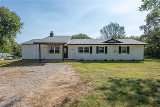 10886 S Jackson Highway, Lincoln, AR 72744