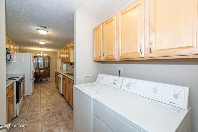 121 Amburn Drive, Maryville, TN 37803