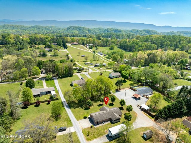 121 Amburn Drive, Maryville, TN 37803