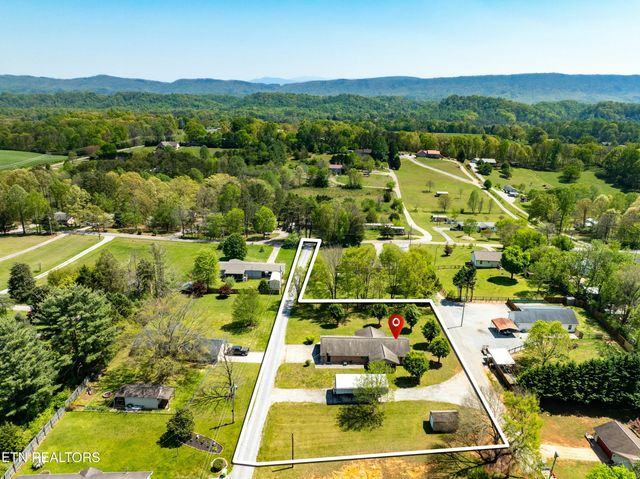 121 Amburn Drive, Maryville, TN 37803