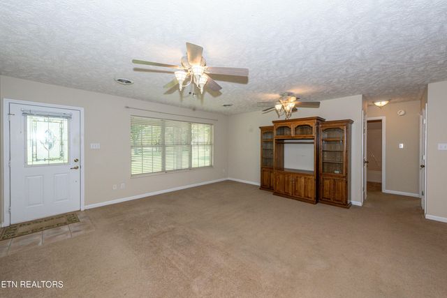 121 Amburn Drive, Maryville, TN 37803