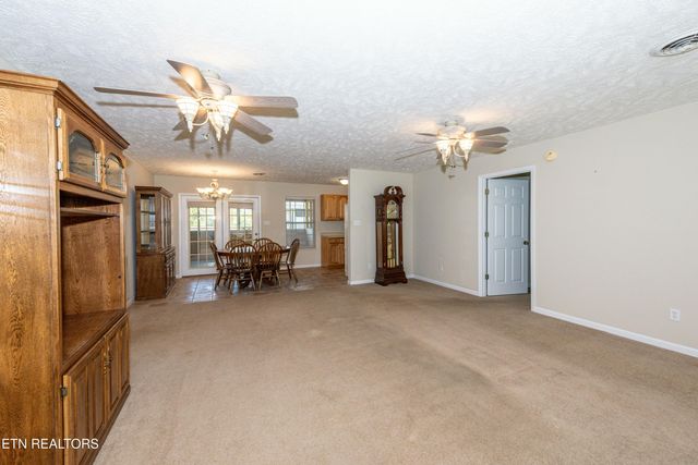 121 Amburn Drive, Maryville, TN 37803