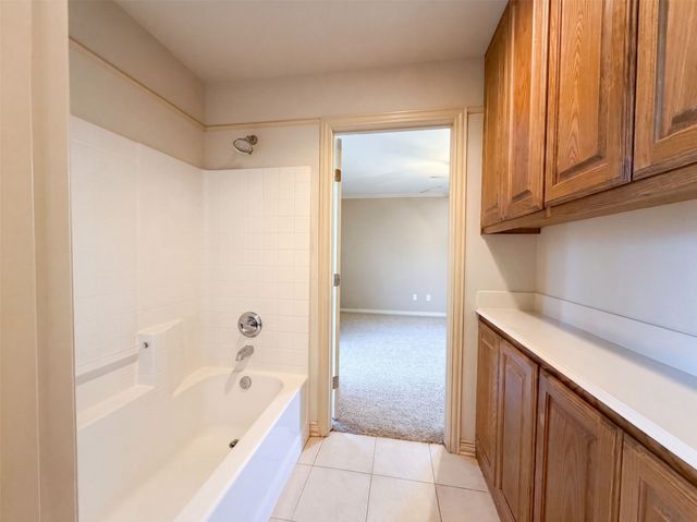 5107 Chesterfield Place, Arlington, TX 76017