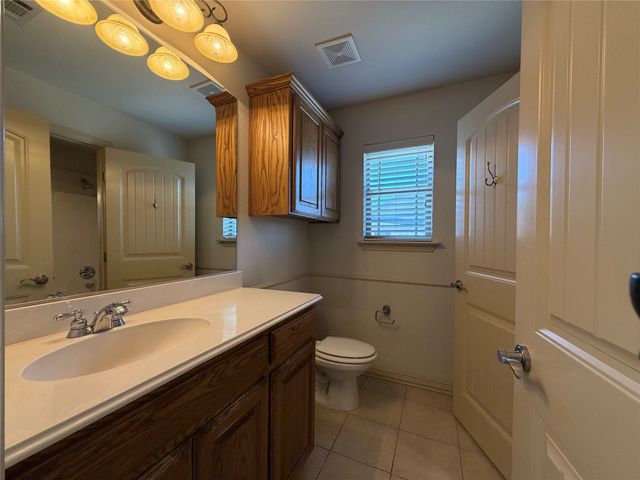 5107 Chesterfield Place, Arlington, TX 76017