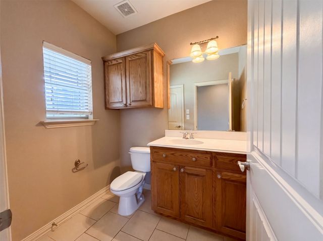 5107 Chesterfield Place, Arlington, TX 76017