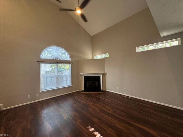 521 Windward DR, Chesapeake, VA 23320