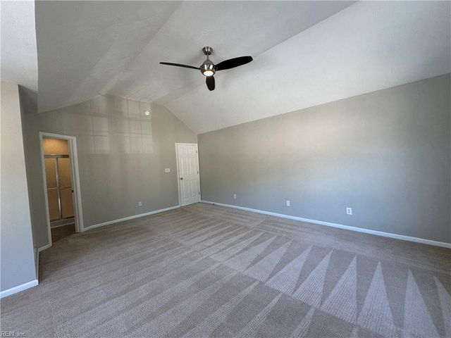 521 Windward DR, Chesapeake, VA 23320