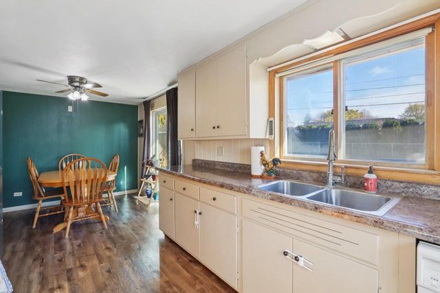 132 S Braun Avenue, Jefferson, WI 53549