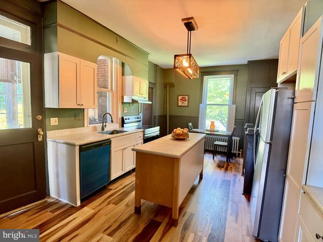 701 16TH ST, New Cumberland, PA 17070