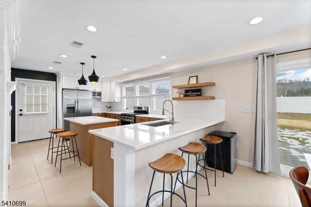 122 Greenbrook Rd, Green Brook Twp., NJ 08812