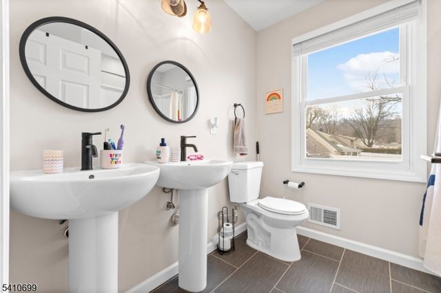 122 Greenbrook Rd, Green Brook Twp., NJ 08812