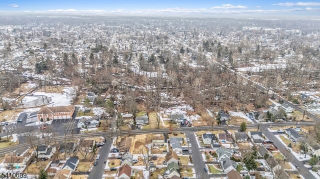 122 Greenbrook Rd, Green Brook Twp., NJ 08812