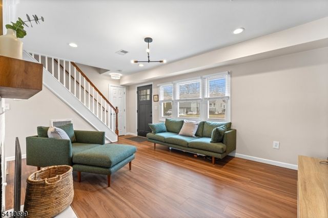 122 Greenbrook Rd, Green Brook Twp., NJ 08812