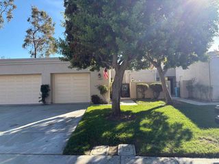 12837 Via Moura, San Diego, CA 92128