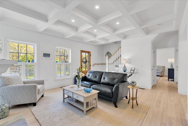 13 Academy Hill Lane, South Dennis, MA 02660