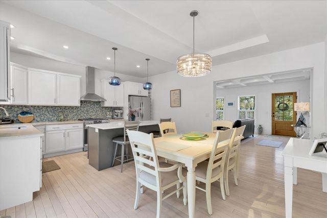13 Academy Hill Lane, South Dennis, MA 02660